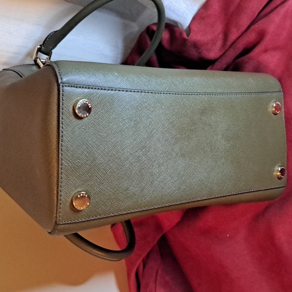 🥰Michael Kors Ciara Olive Green Leather Satchel or Crossbody GUC - Picture 9 of 12